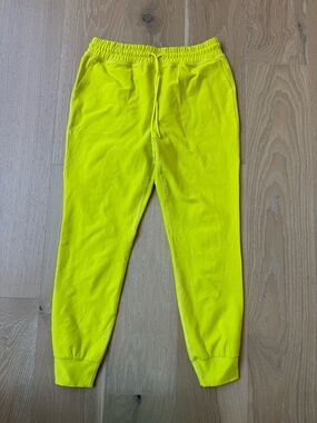 Beyond Yoga Spacedye Commuter Midi Joggers - neon yellow/green